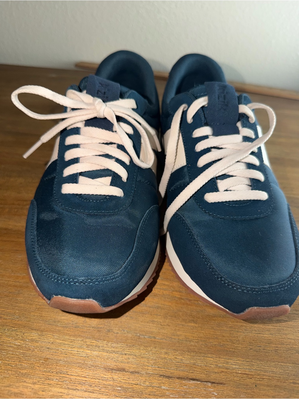 Men's Navy Sneakers With Cream Laces